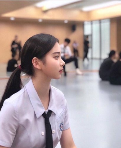룰루포뇨（lbhzzzz）