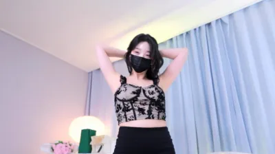 ♔레나（moem9e9）250517