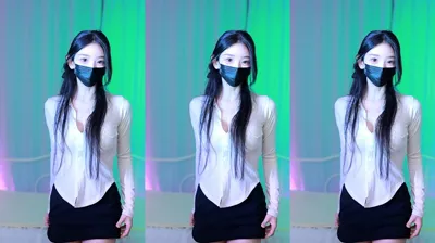 ♔레나（moem9e9）251108