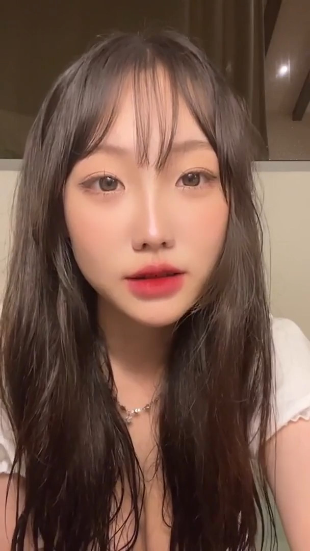 레알 거유여캠 bj 끝을 모르는 큰가슴