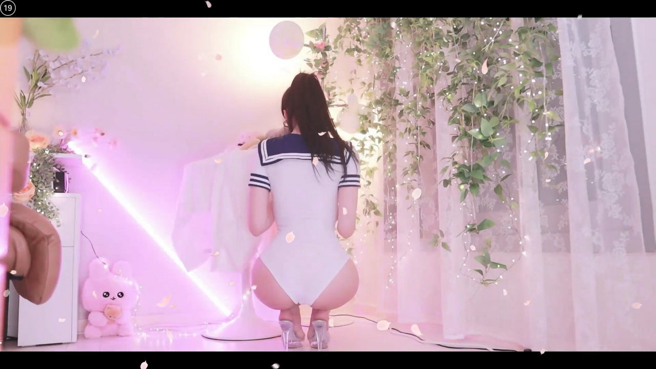 아윤♡（ayoona）하얀 하이레그 250308