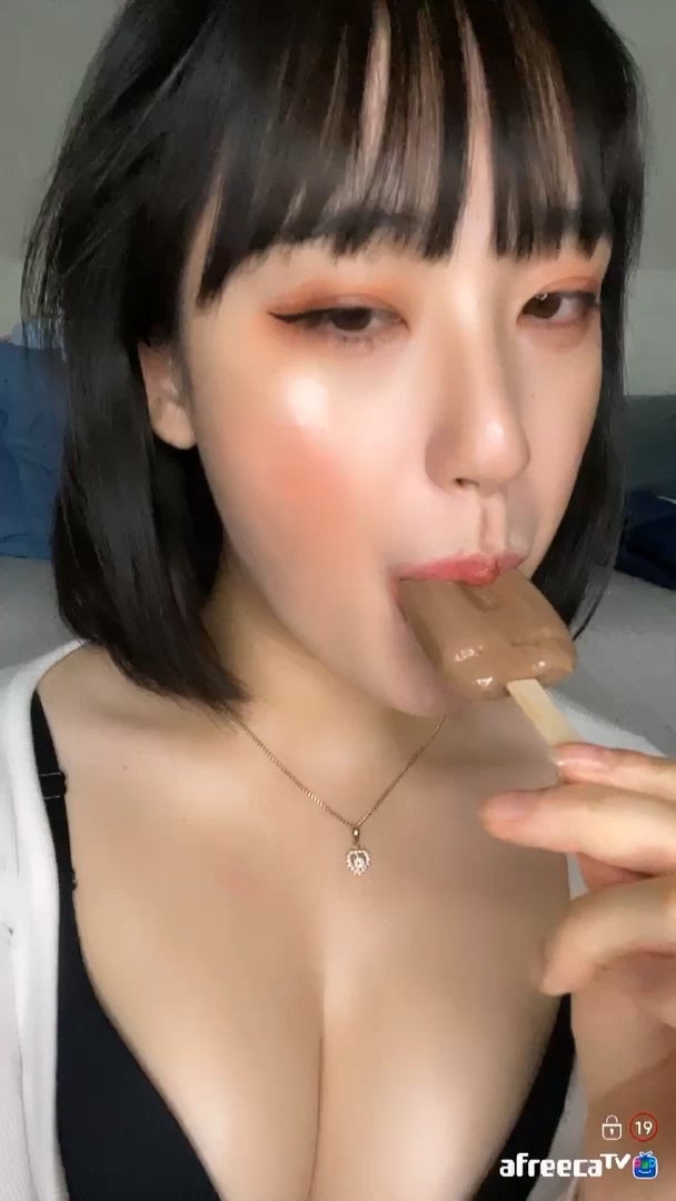 웅지니（wnsldjgofkfe）220501