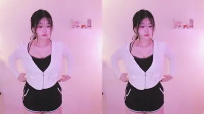 유월ෆ（yourare）250221