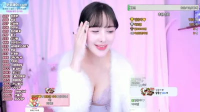 율리♥（kojuliya99）250202
