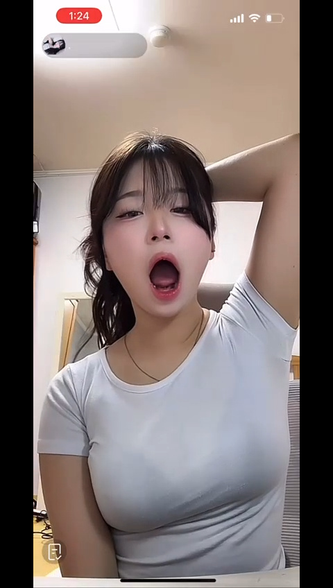 입에 싸달라고 벌리는 귀요미 처자 은꼴 쇼츠